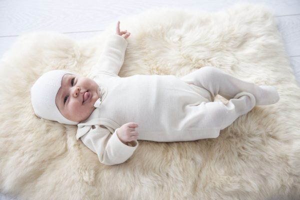 Infant care rug / sheepskin